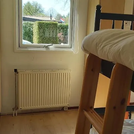 Cosy Garden Familie Tot 4 Personen Op De Veluwe Bungalowpark De Kern * Putten